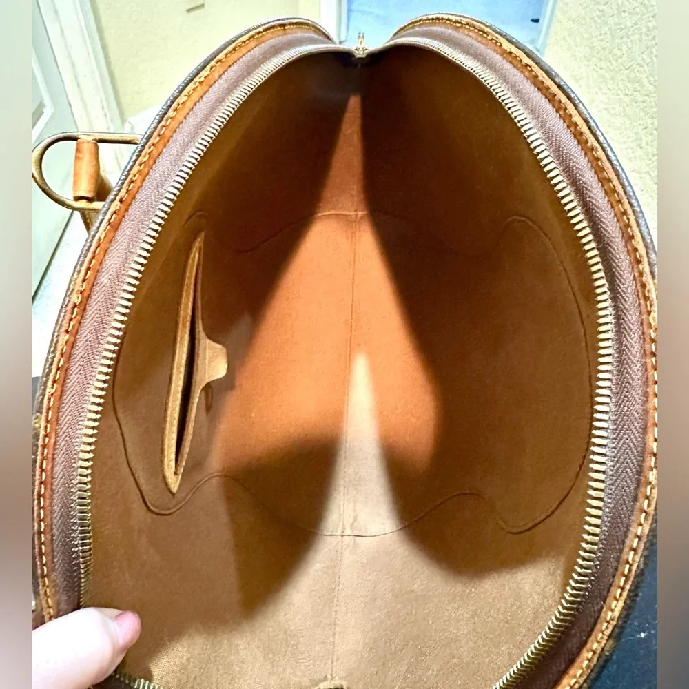 Louis Vuitton Monogram Ellipse PM Handbag - Picture 6 of 16